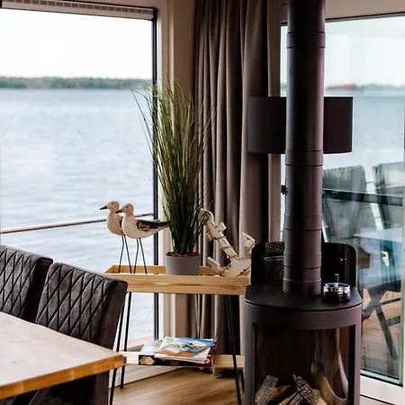 Сasa de vacaciones Floatinghouse Dory